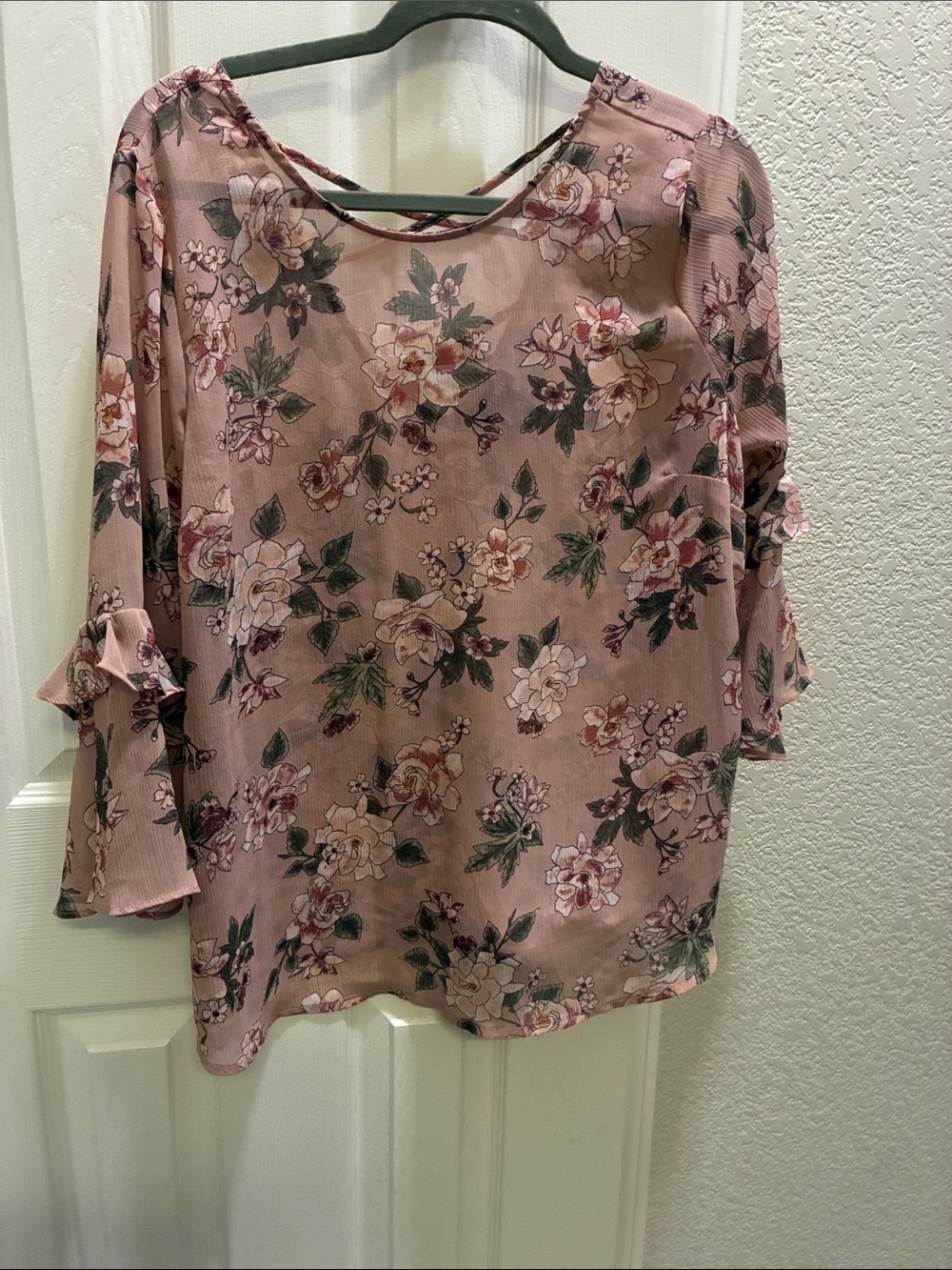 torrid Dusty Rose Floral Ruffle-Sleeve Top
